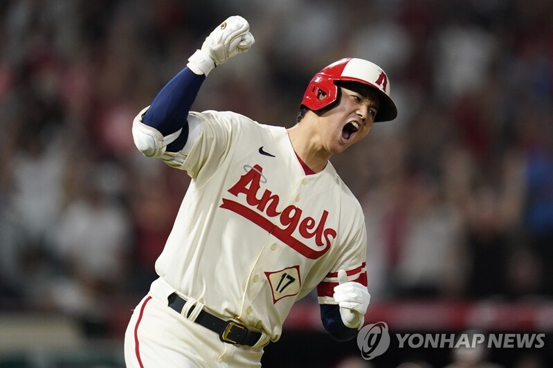 또 역사를 쓴 오타니…사상 첫 MLB '10승-30홈런' 달성