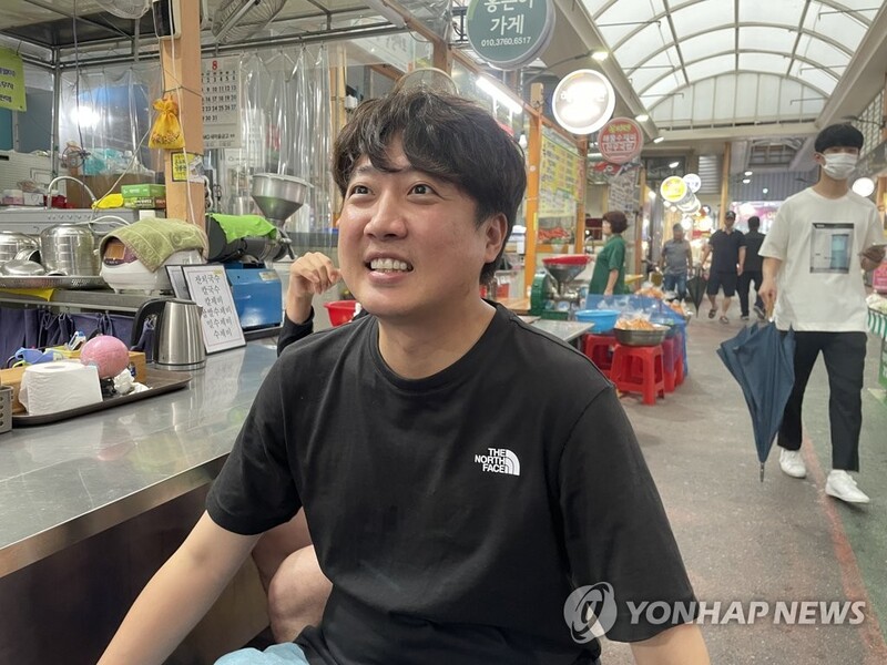 Police summon ex-PPP chief for questioning over sexual bribery allegations