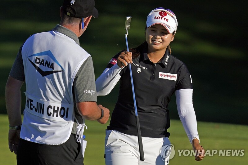 '다나오픈 1R 선두' 최혜진 "지난주 준우승으로 경험 더 쌓였다"