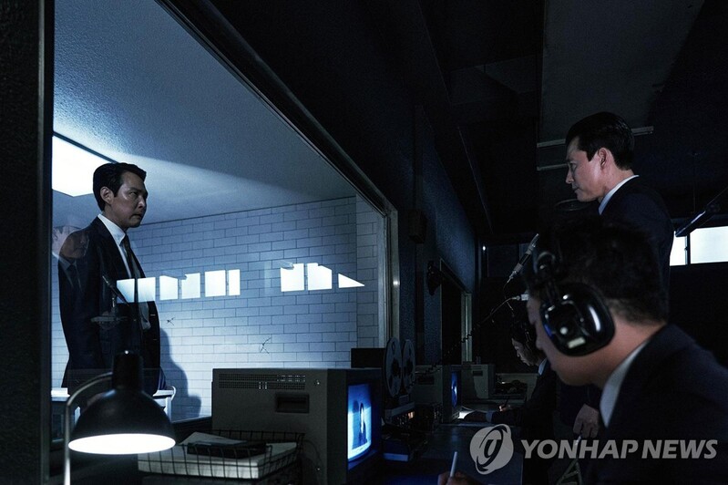 이정재 연출 '헌트' 개봉 25일째 400만 돌파…손익분기점 눈앞