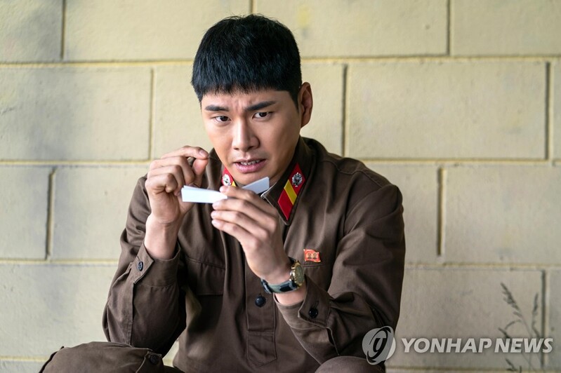 코미디 '육사오' 개봉 12일째 100만 돌파