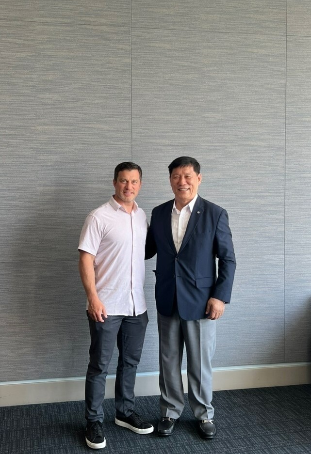 허구연 총재, MLB 3개 구단 CEO와 만나 '미국 KBO 개막전' 제의