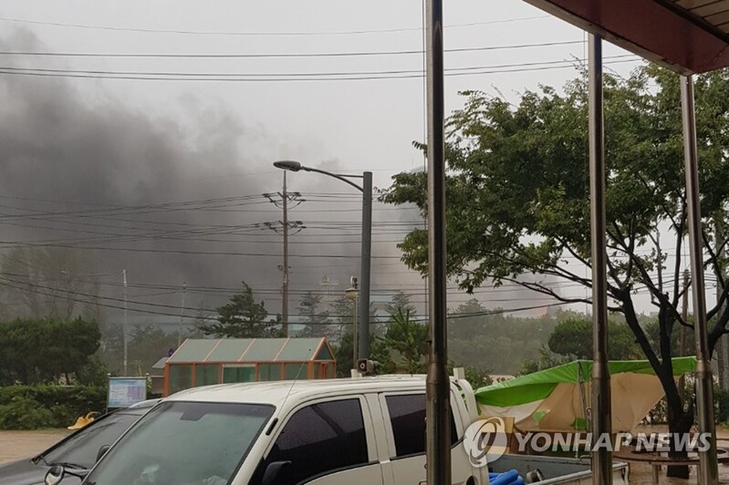 (3rd LD) Fire breaks out at POSCO plant in Pohang, no one hurt