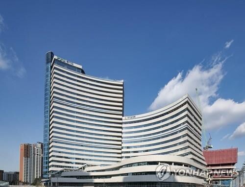 Gyeonggi provincial government raided over allegations involving underwear maker