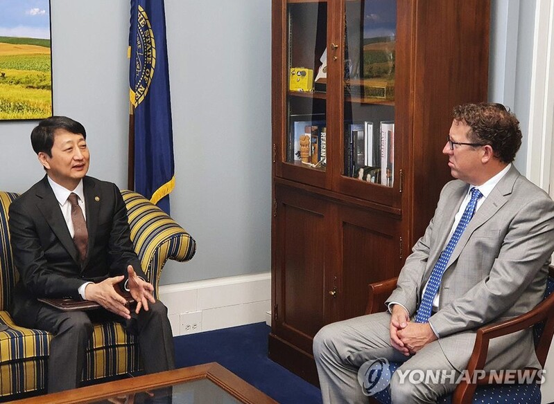(LEAD) S. Korean trade chief to attend ministerial IPEF meeting
