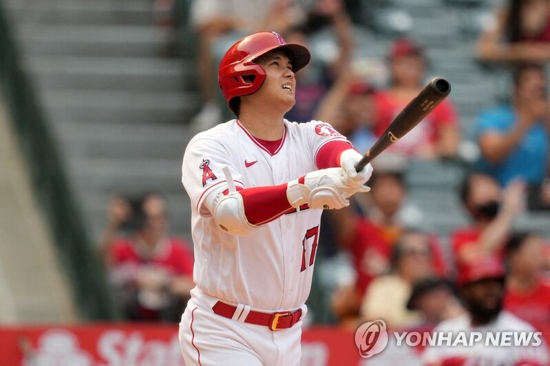 오타니, 33호 홈런 쳤지만…나머지 4타석 모두 헛스윙 삼진