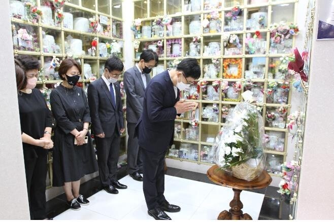 [게시판] 하나재단, 추석맞아 탈북민 취약계층 위로방문