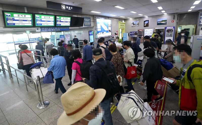 서해 섬 귀성길 원활…인천 여객선 19척 모두 정상운항