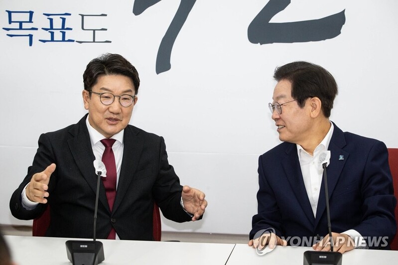 與 "이재명 기소가 탄압? 절도혐의자 조사시 도둑탄압인가"(종합)