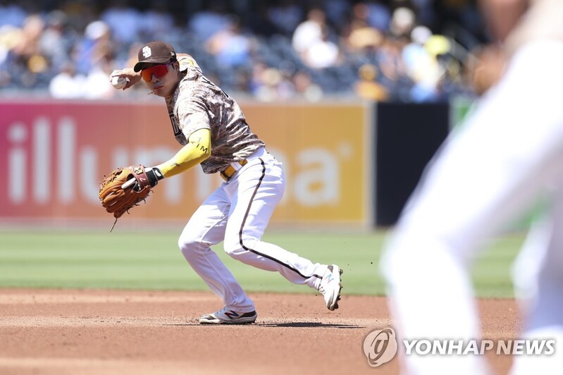 김하성 다저스전 1볼넷…다저스, 10년 연속 PS 진출 확정(종합)