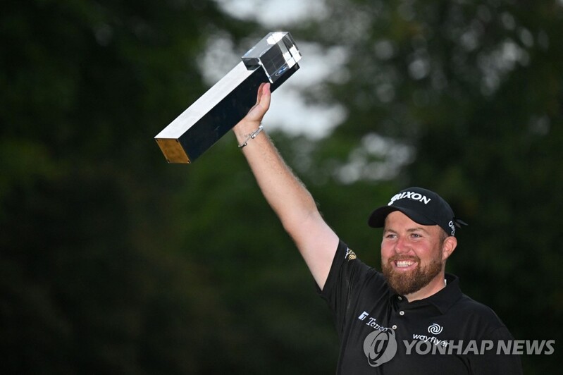 라우리, DP월드투어 BMW PGA 챔피언십 우승…매킬로이·람 2위