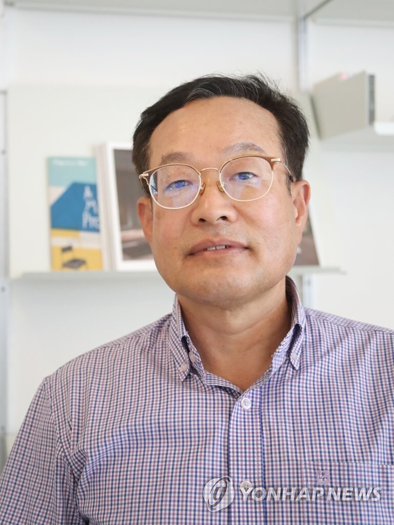 김종수 울산 삼진타워 대표, 첫 시집 내며 어려운 이웃돕기 실천