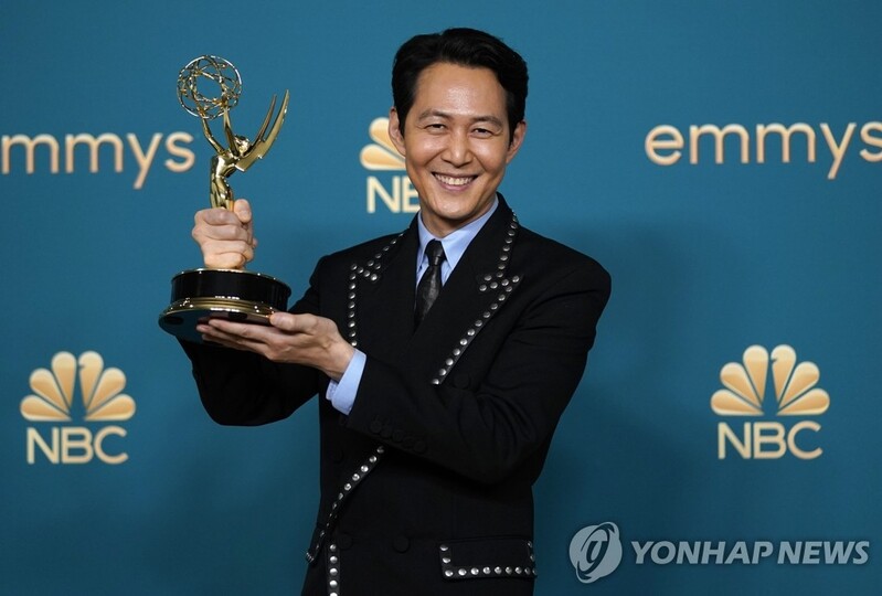 여야, '오징어게임' 수상에 "한국 문화산업의 새 이정표"