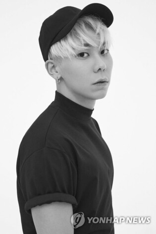 S.Korean rapper Loco announces marriage to girlfriend of same age