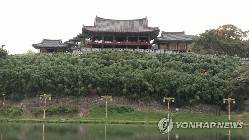 "조선 3대 누각 영남루, 국보 승격해야"…밀양시의회 건의