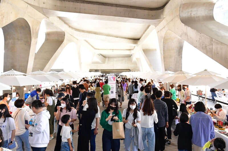 K팝 패션쇼·야외전시·영화상영…'DDP 가을축제' 30일 개막