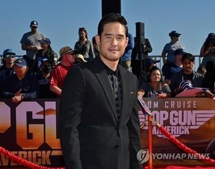 Korean-American actor Raymond Lee stars as main character of new American show 'Quantum Leap'
