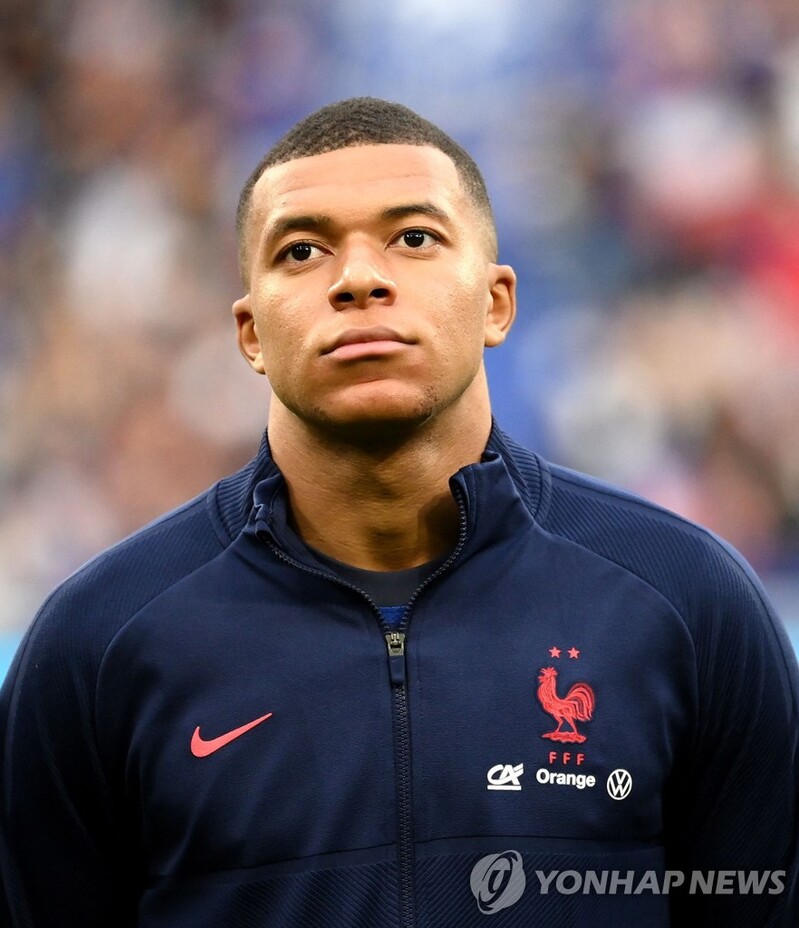 음바페, 프랑스 대표팀 사진 촬영 '보이콧'…초상권 계약에 불만