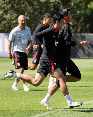 [Moment to Focus] Son Heung-min and Kim Min-je