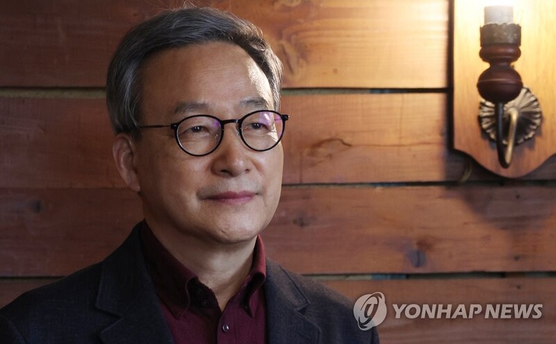 정호승 시인 "죽음은 의지대로 안 돼…비워내면서 받아들여야"