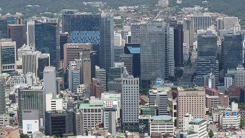 Sales of top 500 firms jump 39 pct over 10 years