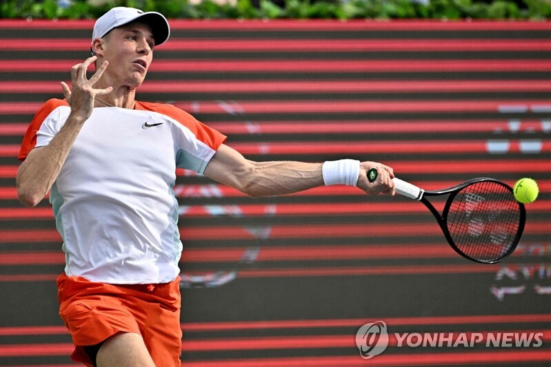 Canadian, British stars sing praise for S. Korean tennis player