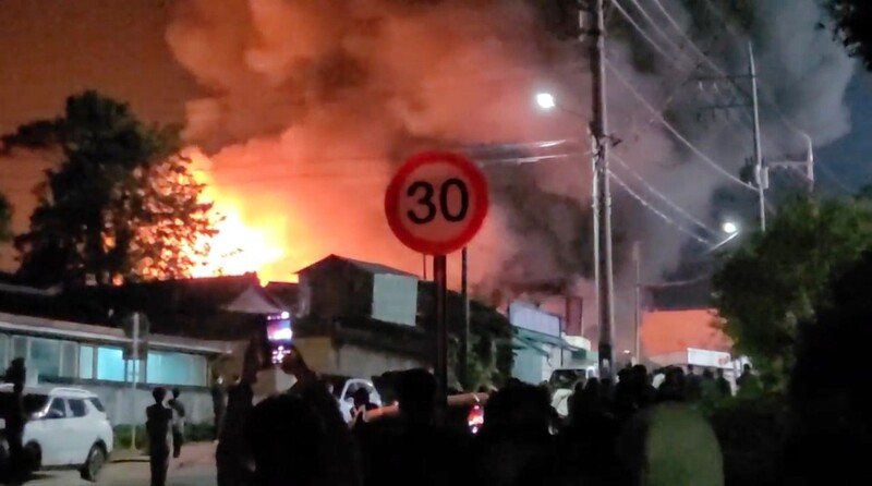 '불꽃놀이 폭죽 때문?' 횡성한우축제장 인근 불…4명 경상