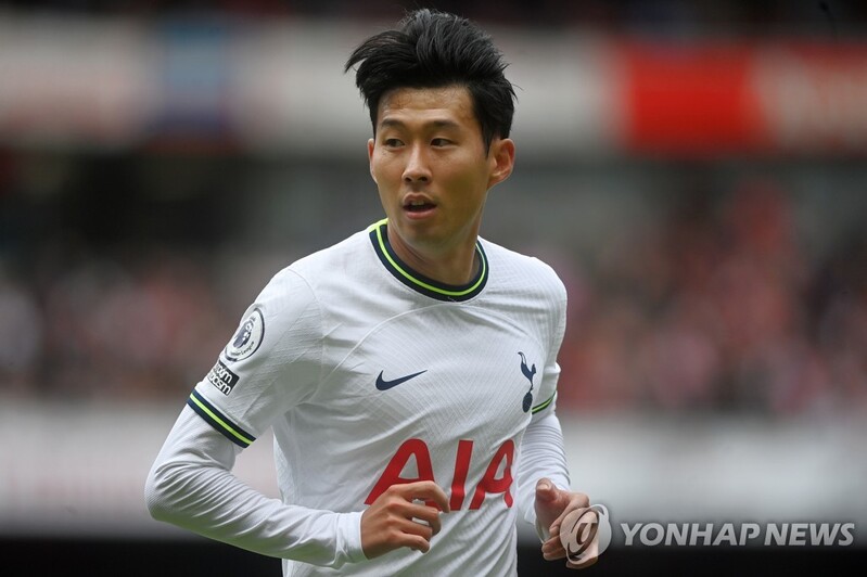'손흥민 72분' 토트넘, 아스널 원정서 1-3 완패…리그 첫 패배