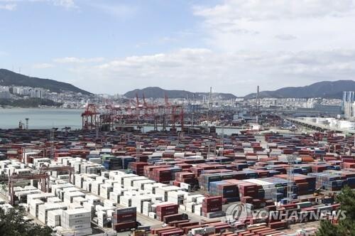 Trade deficit likely to hit record high of US$48 bln this year: report