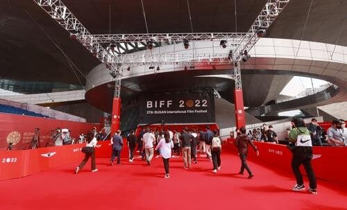 "영화의 바다로 떠나요" 제27회 부산국제영화제 개막(종합)