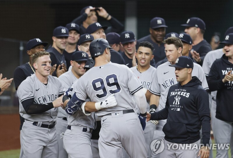 '판사'와 '천재'가 지배한 2022년 MLB…벌랜더 사이영상 '성큼'