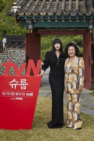 S.Korean historical drama 'The Queen's Umbrella' featuring Kim Hye-soo and Kim Hae-sook to air on Oct 15