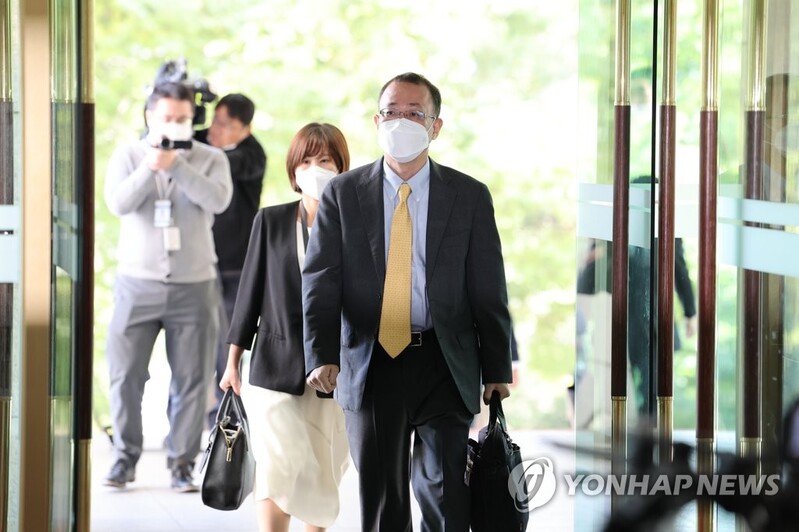(LEAD) S. Korea, Japan hold working-level consultations on wartime forced labor
