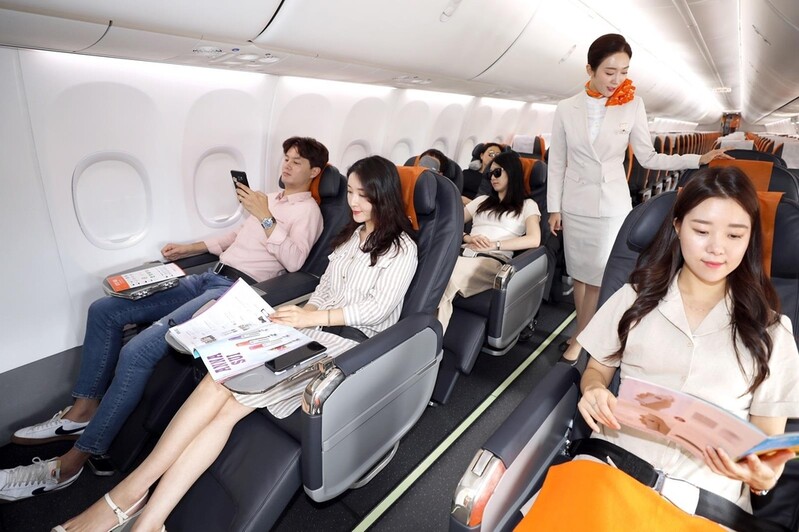 [제주공항 사람들] ③"내 남편이 누군줄 알아?"…승무원 감정노동 힘들어