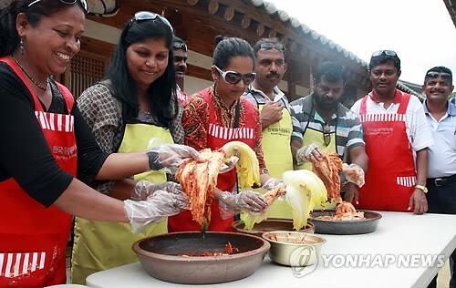 온 가족이 함께 김장을…전주 김장축제 종합경기장서 11월 개최