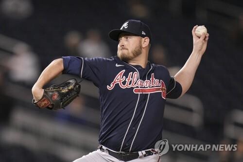 MLB 애틀랜타 핵심불펜 마첵, PS 불참하고 팔꿈치 수술