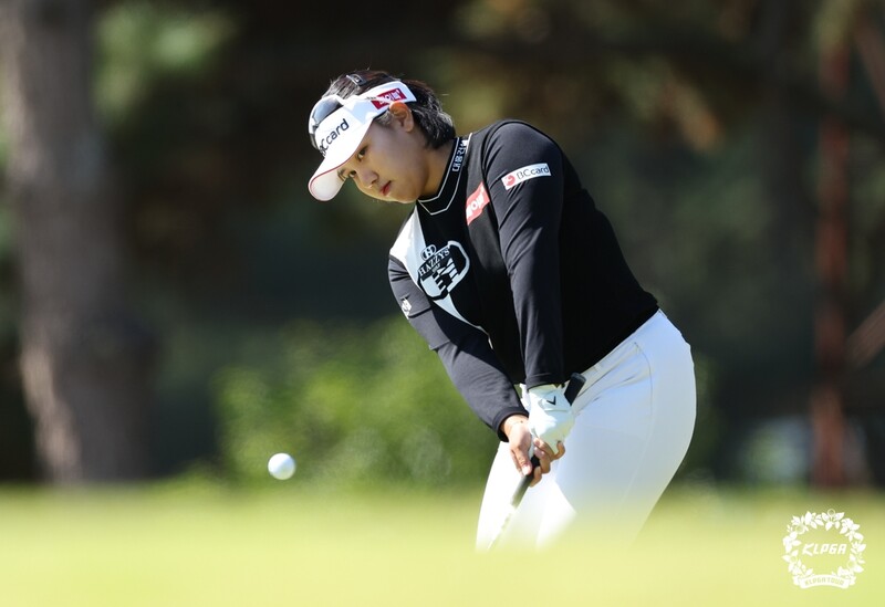 '샷 이글 2방' 김희지, 생애 처음으로 '첫날 선두'