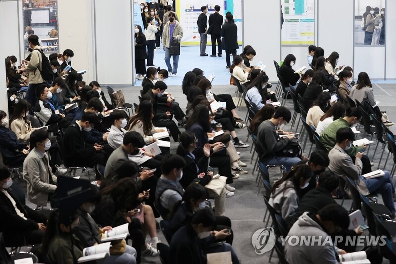 (2nd LD) S. Korea adds 707,000 jobs on-year in September