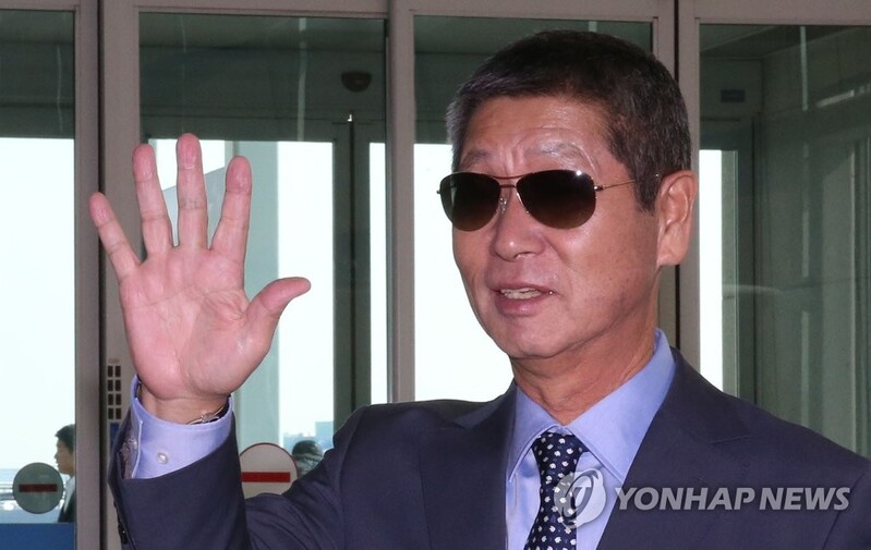 '은퇴 결심' 김성근 감독이 후배들에게…"예쁜 포장지보다 내실"