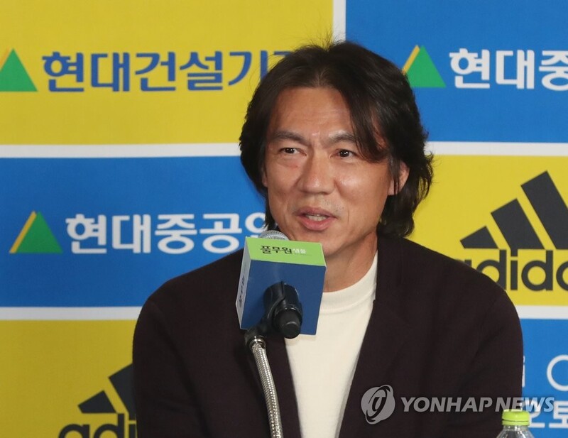 Ulsan coach Hong Myung-bo thanks players for sticking to process en route to K League title
