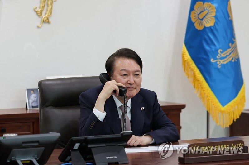 Yoon holds phone talks with Egyptian president