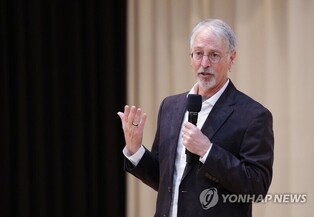 [Interview] Sam Richards ' BTS joining the military was a great decision..community-oriented view of morality'