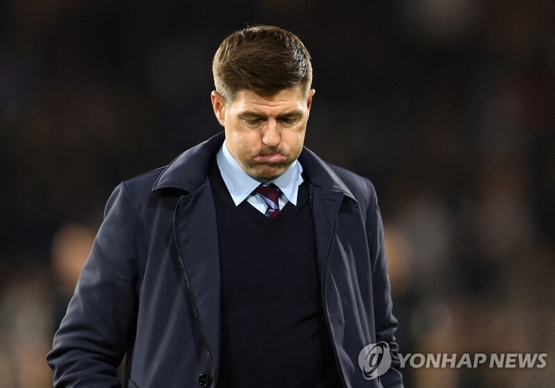 제라드 애스턴 빌라 감독, 성적 부진으로 11개월 만에 경질