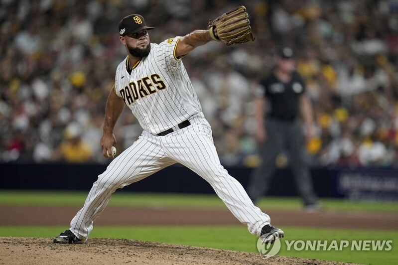 '이발사'에서 가을야구 조연으로…MLB 샌디에이고 가르시아