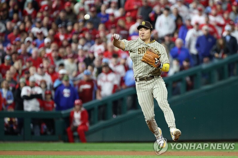 Padres' Kim Ha-seong picks up RBI in NLCS loss