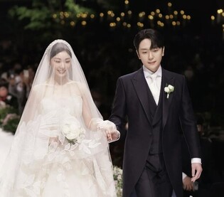 [Moment to Focus] Figure skating legend Kim Yu-na weds singer