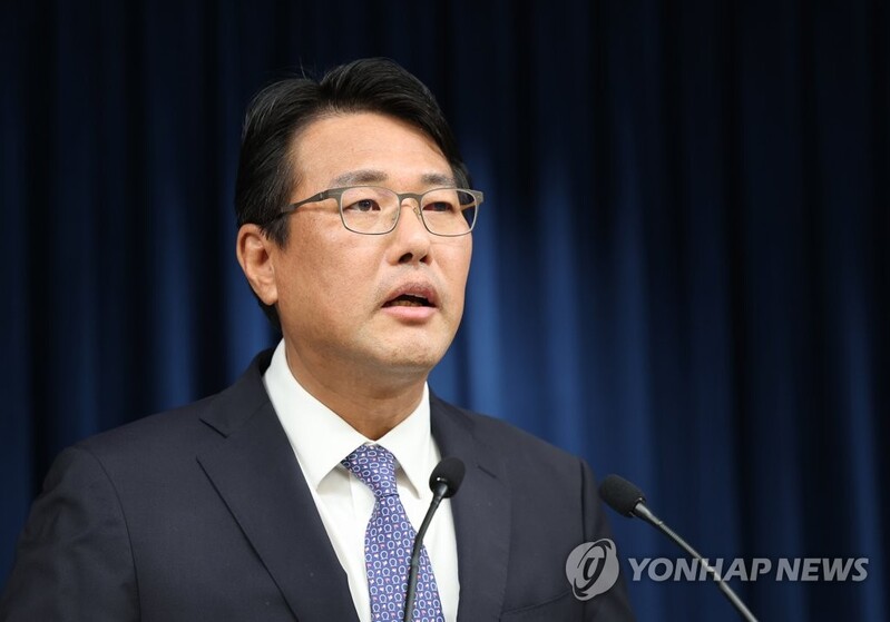 Opposition lawmakers call for dismissal of deputy NSO chief over past leakage of military secrets