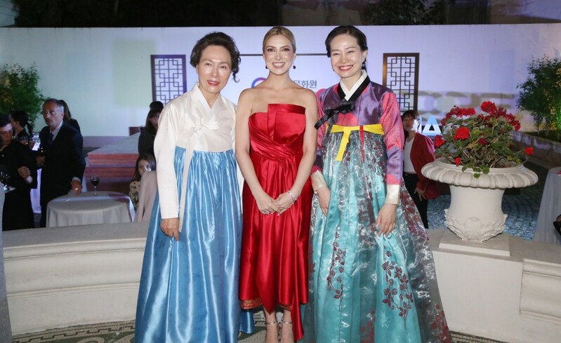 중남미 패션 중심지 아르헨티나서 한복 패션쇼 열려