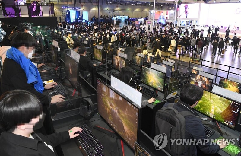 [게임위드인] 졸속 심의로 존폐론 자초한 게임위…"자율심의로 가야"