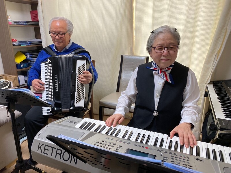 [#나눔동행] 80대 노부부가 전하는 사랑의 합주